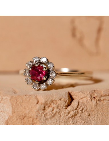 Bague marguerite or blanc 14 carats et rubis de pas cher