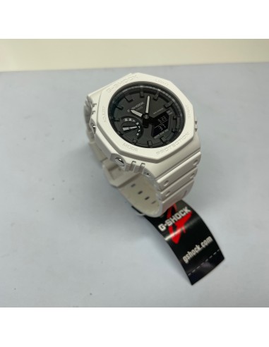 Casio G-Shock White Watch Black Dial CasiOak GA2100 Series GA2100-7A Le MVP de beaucoup