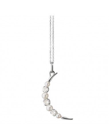 Monica Rich Kosann Sapphire and Pearl Moon Charm Necklace Comparez plus de prix